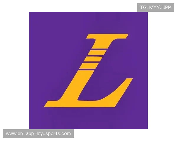 NBA远距离Logo三分震撼全场：每一次尖叫都是对篮球的热爱