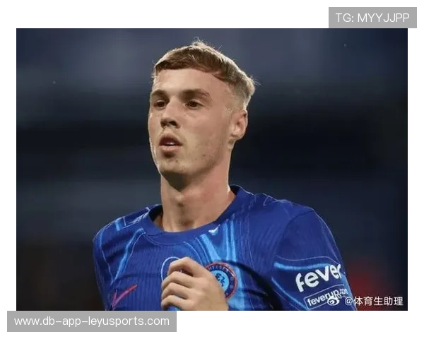 切尔西边路传中太有威胁，帕尔默抢点被干扰