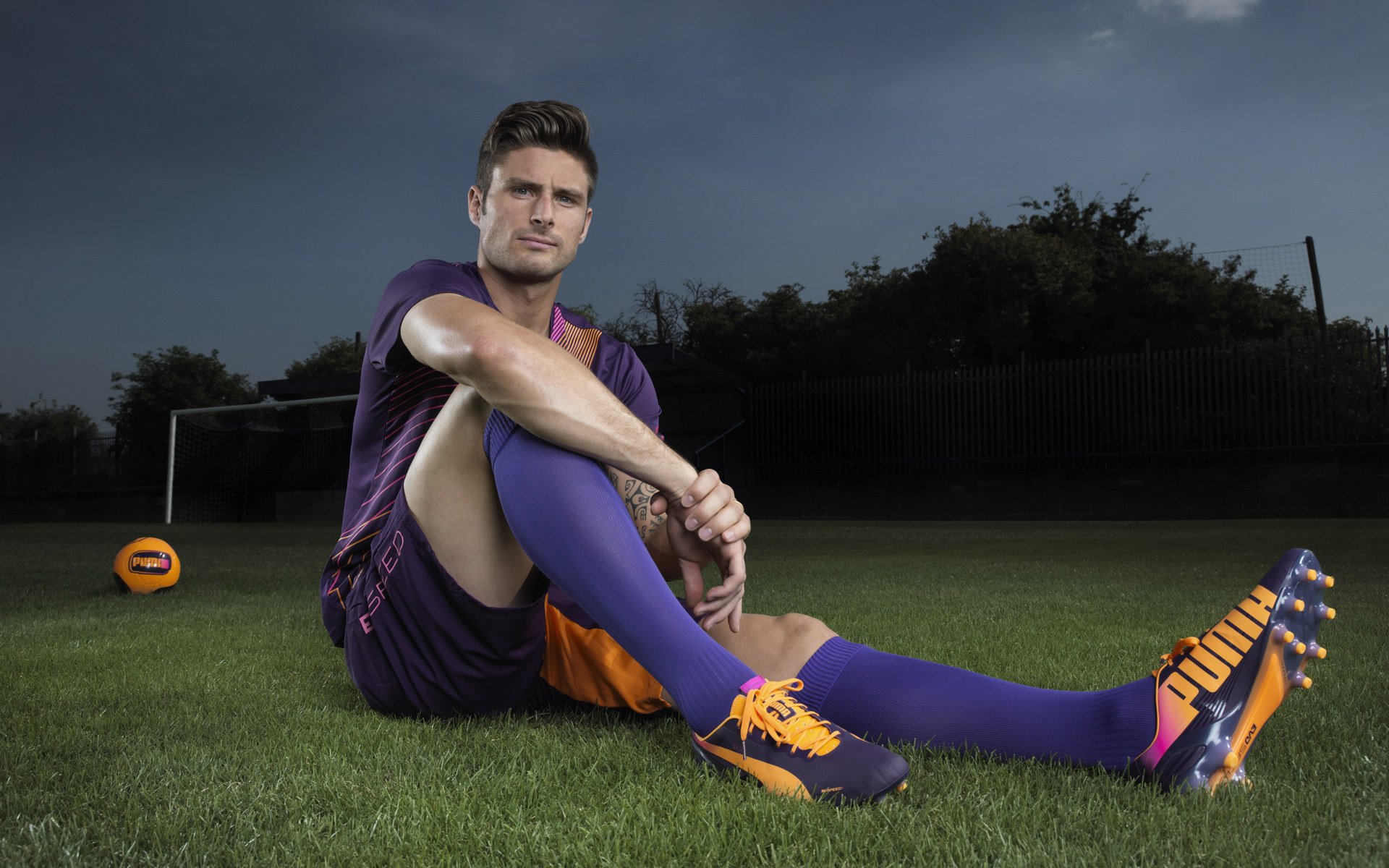 乐鱼体育 vip注册-田径赛道风云再起新人挑战纪录,田径运动赛