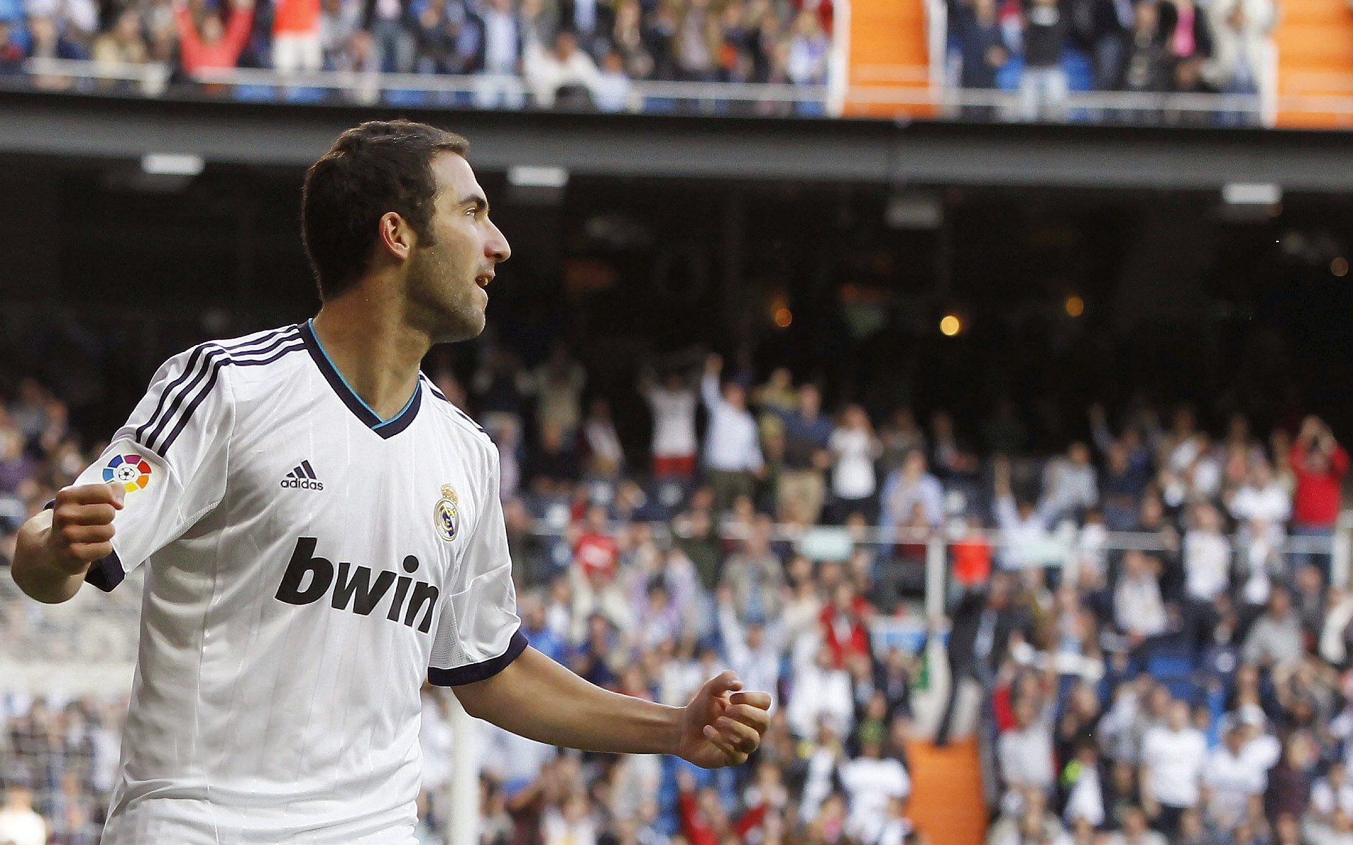 乐鱼官网介绍-足球联赛赛前热身设计趋于多元，足球职业队赛前热身